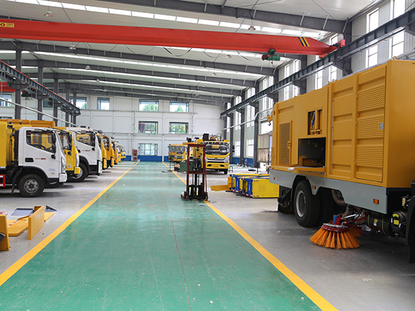 瀝青熱再生修補(bǔ)車施工工藝